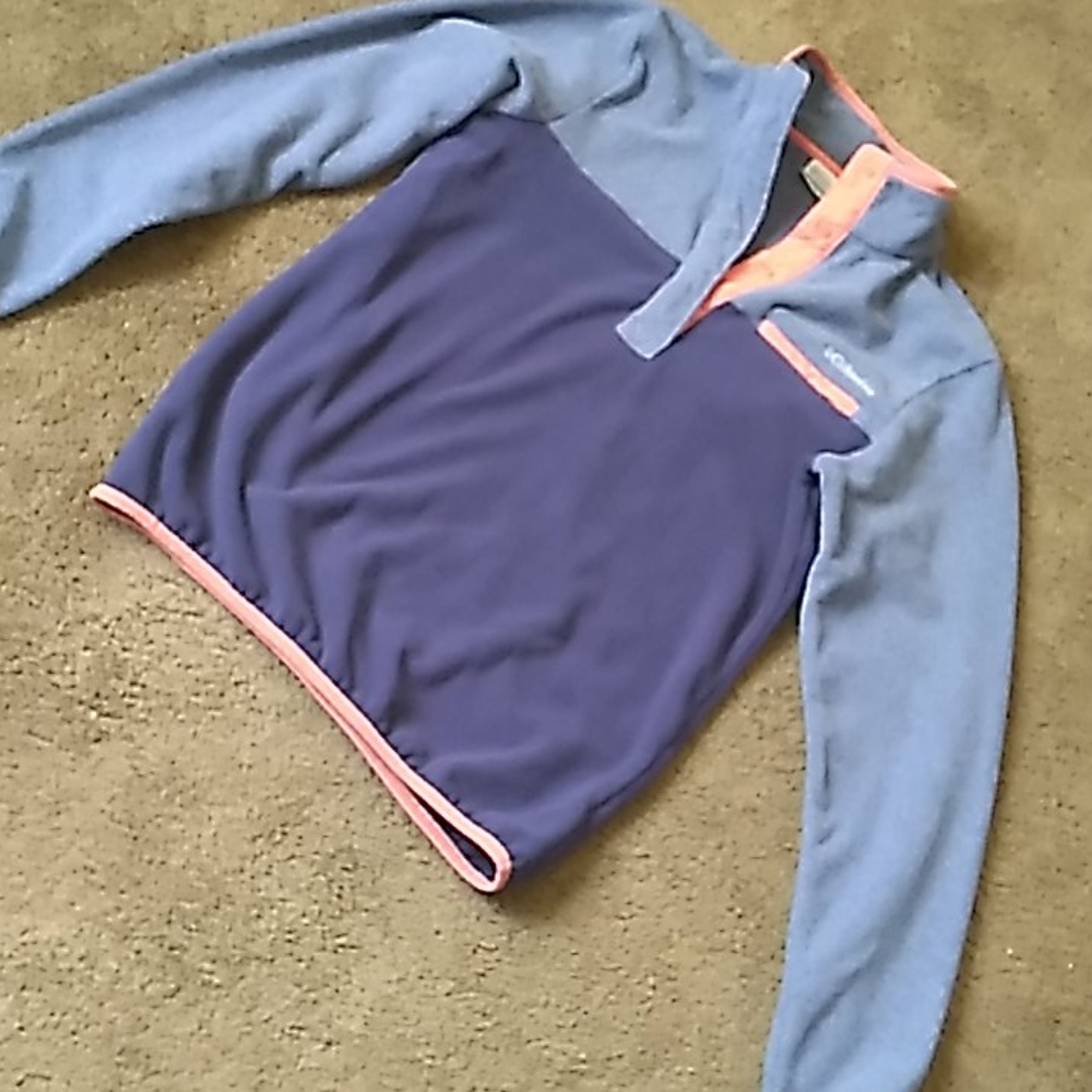 Columbia sweatshirt
